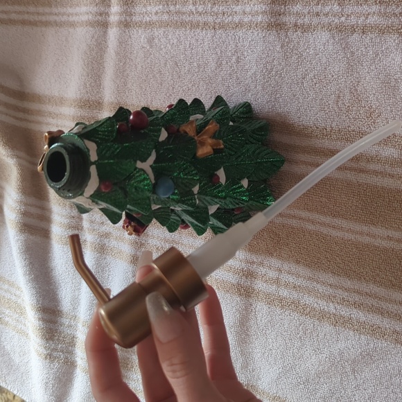 Christmas soap dispenser - Picture 7 of 7